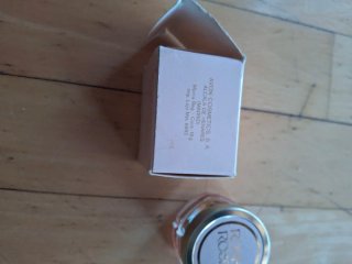 Avon Vintage Perfume Roses Roses Crema