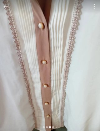 Blusa Alt.77 BeigeTalla 40 de los hombros 44