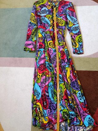 Abito lungo fantasia paisley