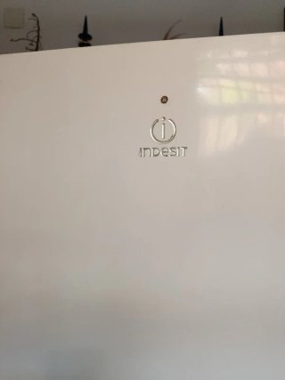Nevera Indesit Vertical No Frost