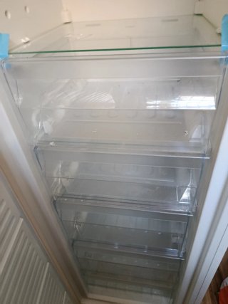 Nevera Indesit Vertical No Frost