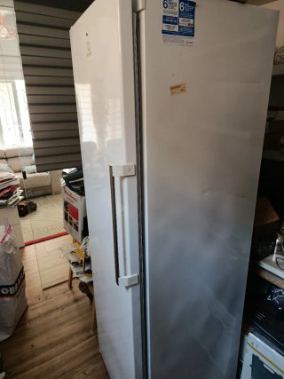 Nevera Indesit Vertical No Frost