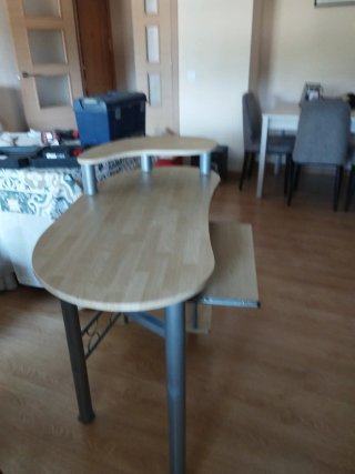 Escritorio ordenador madera y metal