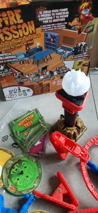 Fire Mission Carrera templo de fuego juego Educa