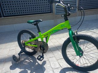 Bicicleta infantil Monty 16 verde