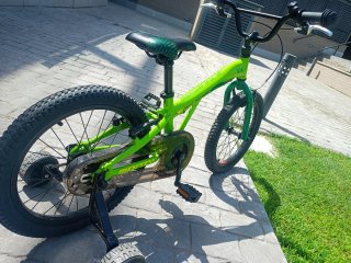 Bicicleta infantil Monty 16 verde