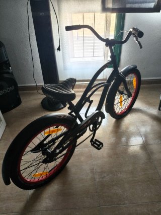Bicicleta infantil Electra negra. Precio negociabl