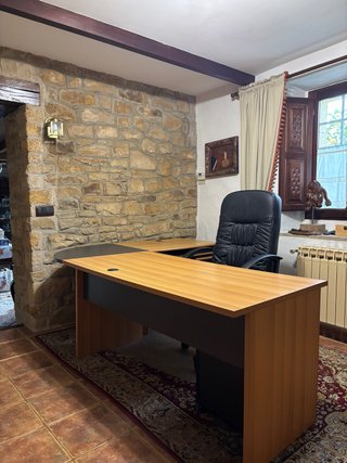 Mesa de escritorio en L