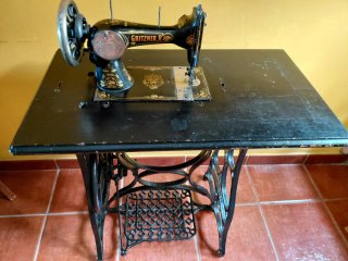 Máquina de coser Gritzner R