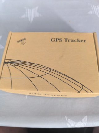GPS Tracker con cables