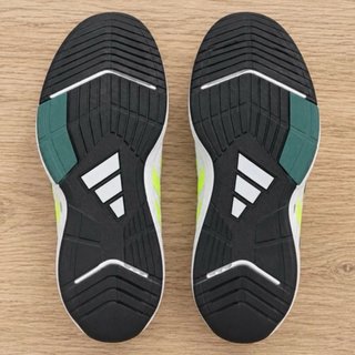 Zapatillas Adidas Entrenamiento Blancas y Amarilla