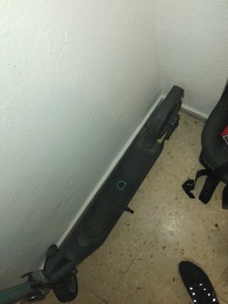 Patinete eléctrico Cecotec falta el cargador perdi