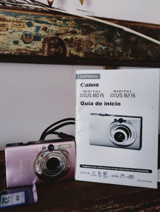 Cámara Canon Rosa 8.0 Megapíxeles