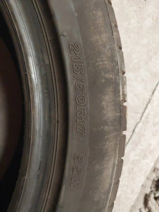 215 50 R17.  95W