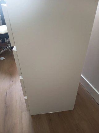 Cómoda Malm Ikea 4 cajones blanca.