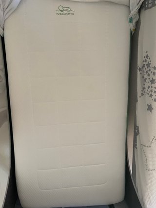 Cuna de viaje Kinderkraft con colchón