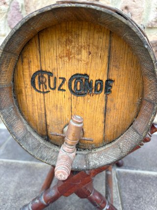 Antiguo Barrilillo de Madera de Vino Cruz Conde