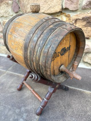 Antiguo Barrilillo de Madera de Vino Cruz Conde