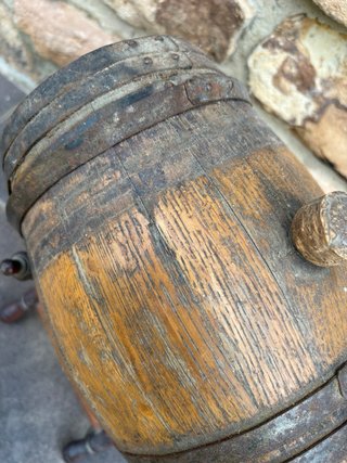 Antiguo Barrilillo de Madera de Vino Cruz Conde