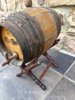 Antiguo Barrilillo de Madera de Vino Cruz Conde