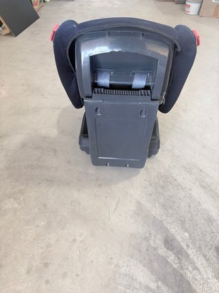 Silla de coche para niño/a hasta 4 años