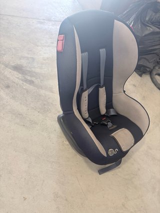 Silla de coche para niño/a hasta 4 años