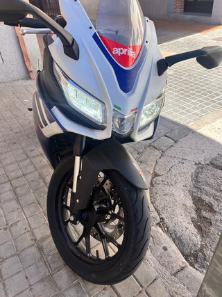 Aprilia RS 125 2022 Azul/Blanca