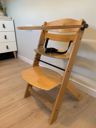Trona de madera Kinderkraft. Urgente venta.