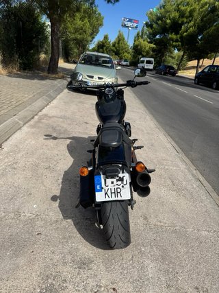Harley-Davidson Negra - Estilo Cruiser