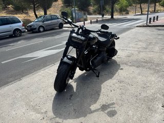 Harley-Davidson Negra - Estilo Cruiser