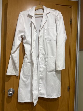 Bata blanca laboratorio talla S para la Academia
