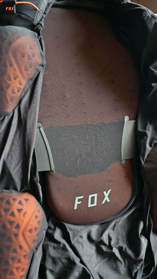Última unidad!! Chaqueta FOX Baseframe Pro D3O XL