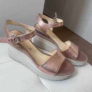 Sandalias doradas y rosas talla 39