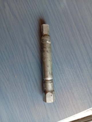 Llave tubular para bujías
