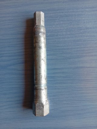 Llave tubular para bujías