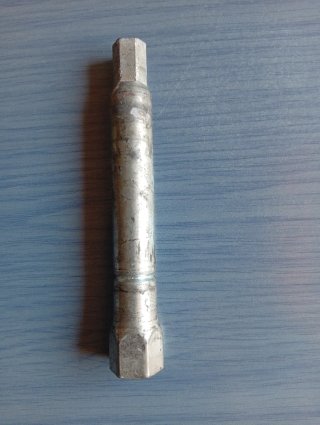 Llave tubular para bujías