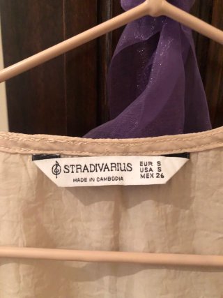 Blusa Stradivarius rosa palo/beige encaje talla L