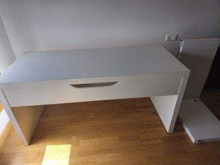 Escritorio MALM Extensible Blanco  Buen estado