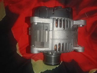 Alternador Valeo 439558 14V 180A