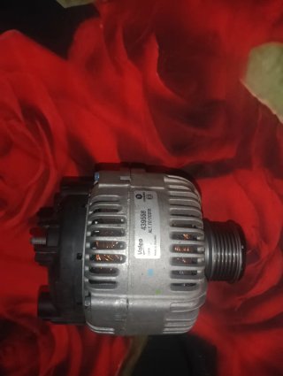 Alternador Valeo 439558 14V 180A