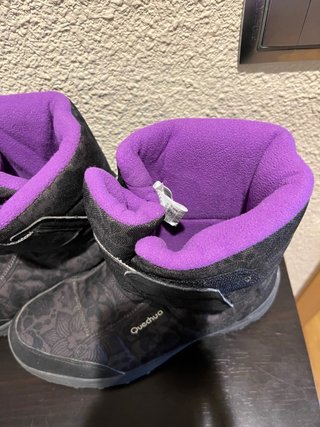 Botas de nieve Quechua negras y moradas