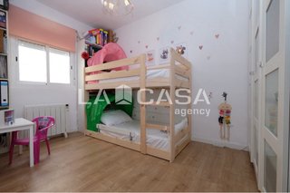 Litera infantil de madera sostenible