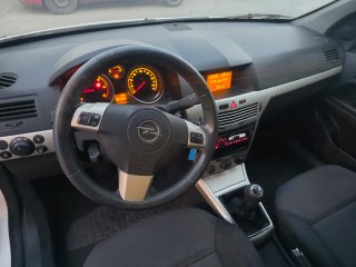 Opel Astra 2008