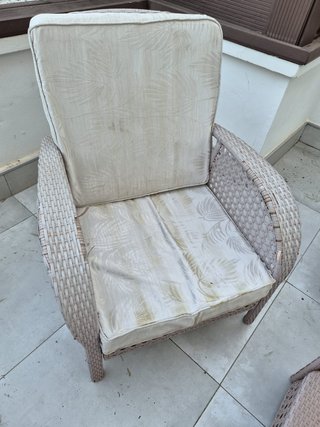 Conjunto de exterior: sillones y mesilla