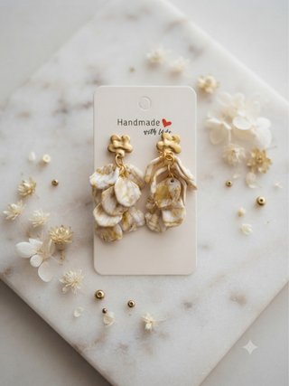 Pendientes de arcilla hechos a mano