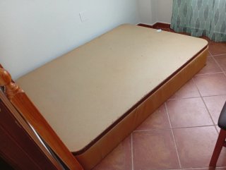 Canapé 135x180 cm madera