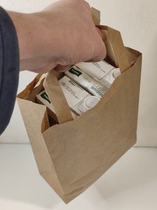 50 bolsas de papel kraft con asas (gran calidad)