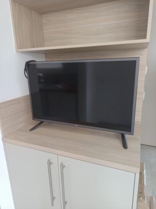 Televisor LG 32'' LED Negro