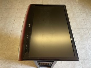 Televisión LG 20 “ más monitor