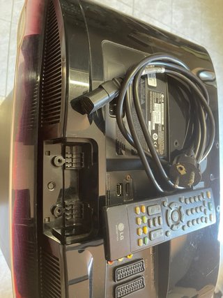 Televisión LG 20 “ más monitor